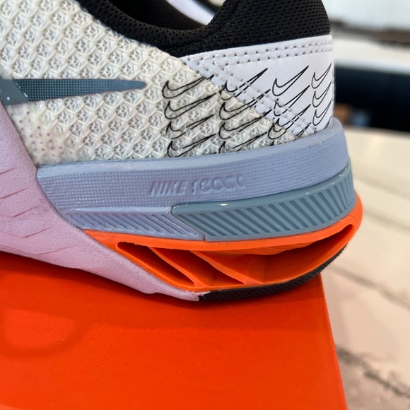 Nike White and Orange Athletic Sneakers - Picture 5 of 9